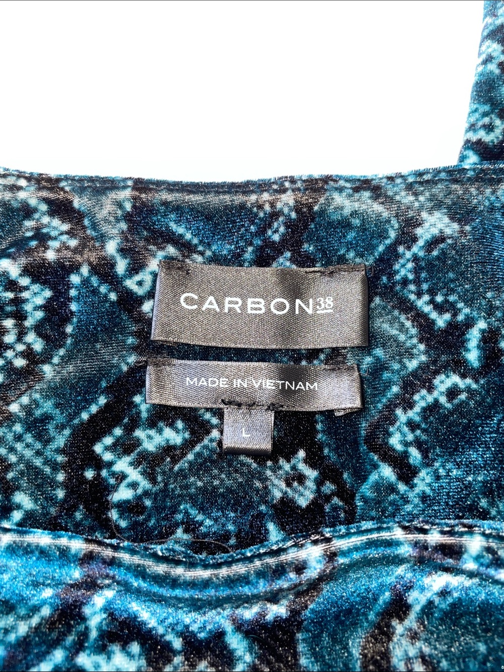 NWOT Carbon38 Teal and Black Snake-Print Leggings.  Size Large. - Picture 3 of 4